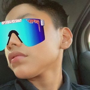 Meet your Posher, Jesus